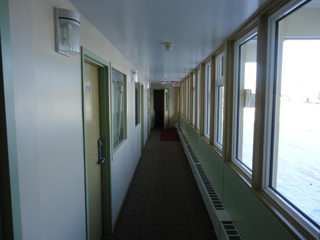 Canadiana Motel Sudbury Exterior photo