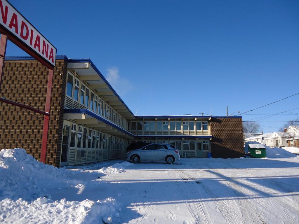 Canadiana Motel Sudbury Exterior photo
